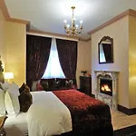 De La Cigogne Hotel