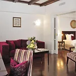 Hotel De La Cigogne 5*