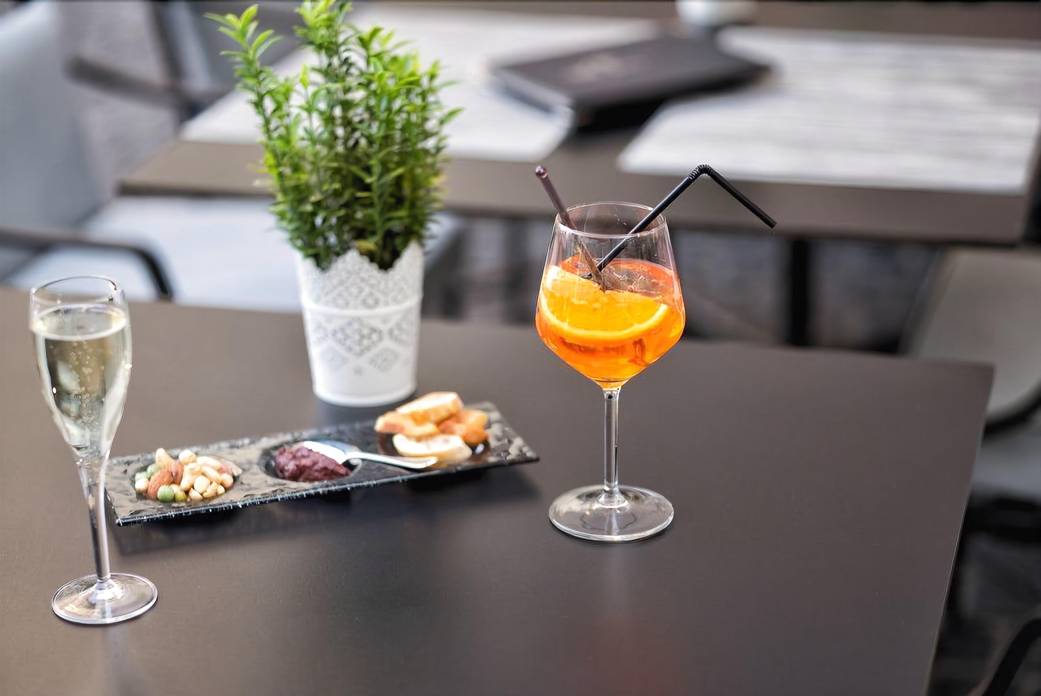 Hotel De La Cigogne 5*